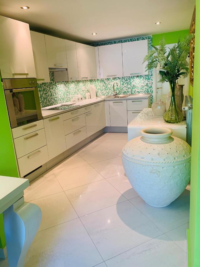 Luxury Pool Central Makarska Apartment By Maryn Ngoại thất bức ảnh